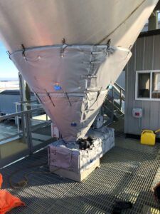Removable insulation cover - hopper
